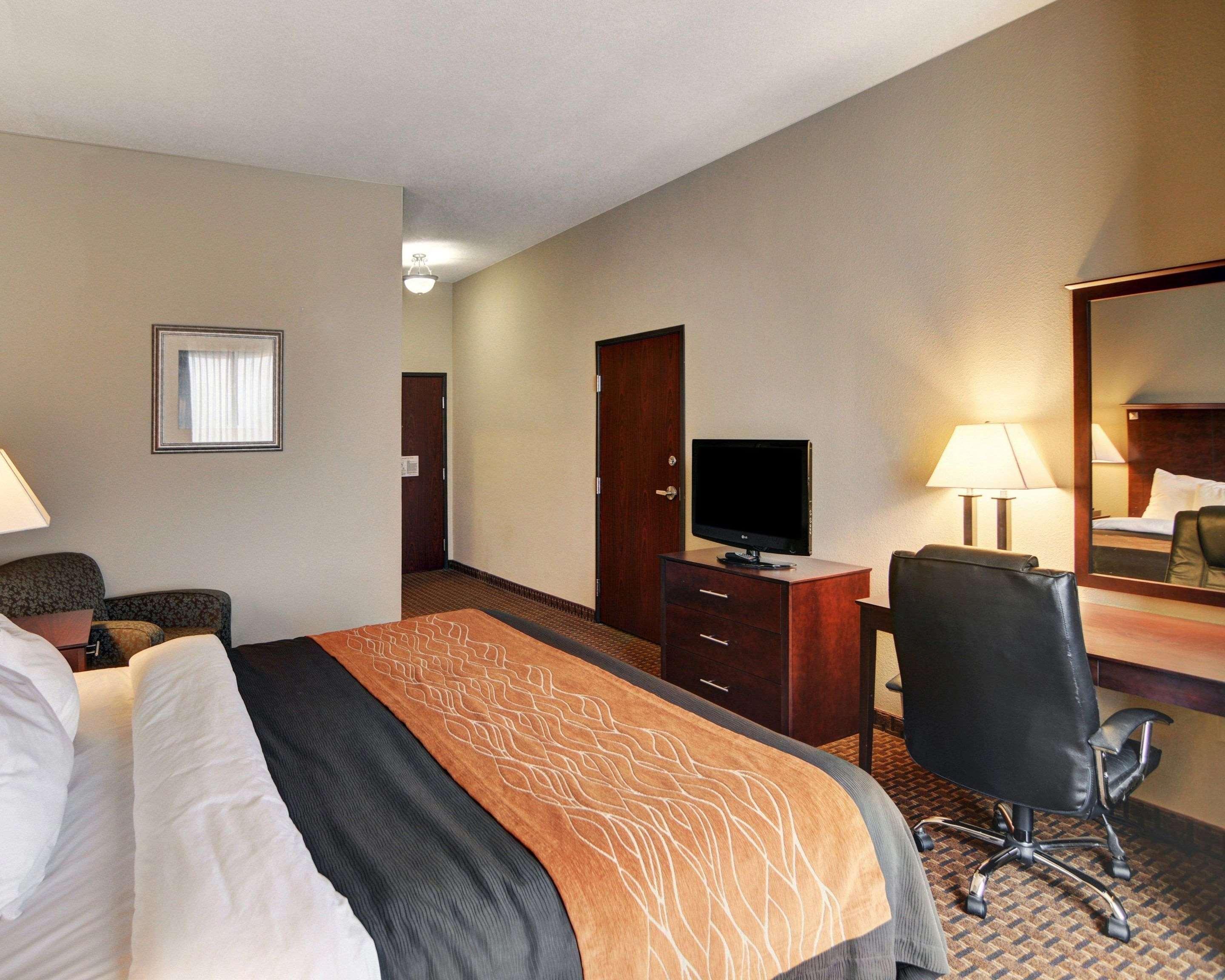Comfort Inn & Suites Near Lake Lewisville Corinth Exterior foto